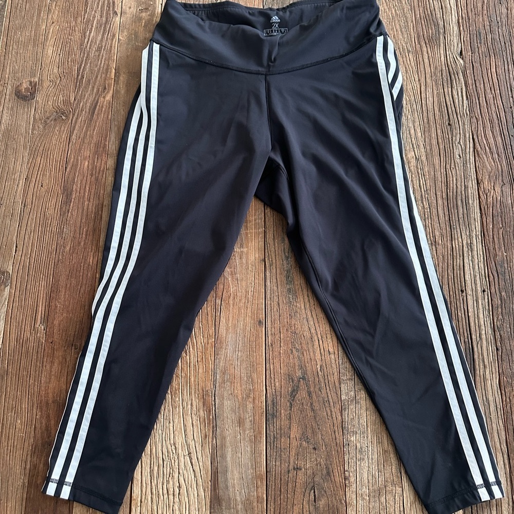 Adidas Black and White Crop Leggings with Classic Adidas Stripes - 2X